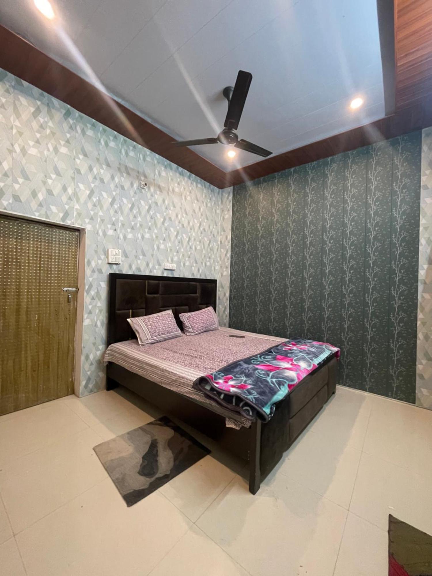 Swastik Home Stay Ravindpuri Varanasi Exteriör bild