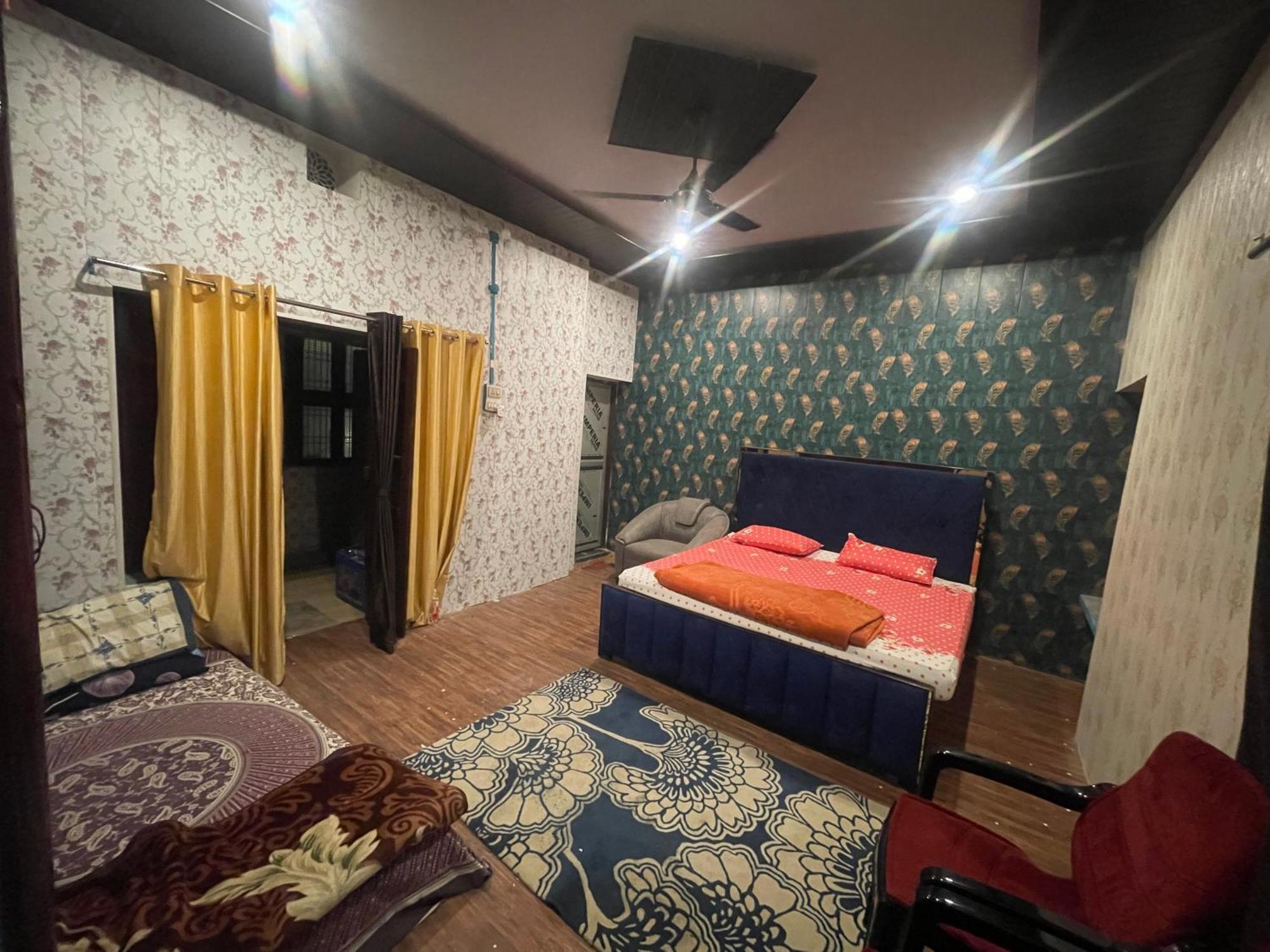 Swastik Home Stay Ravindpuri Varanasi Exteriör bild