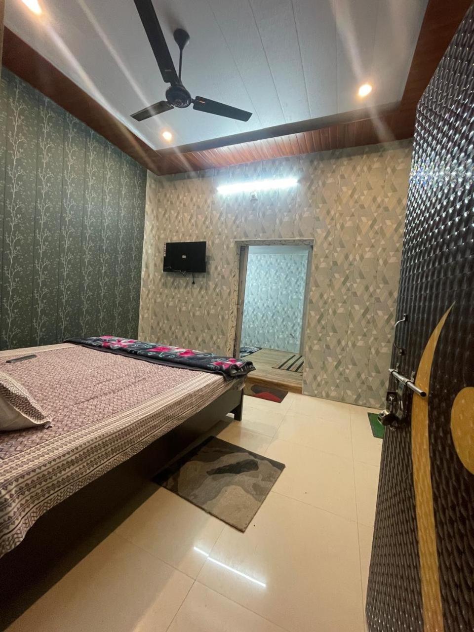 Swastik Home Stay Ravindpuri Varanasi Exteriör bild